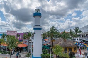 cozumel-plaza-3270504__340.jpg